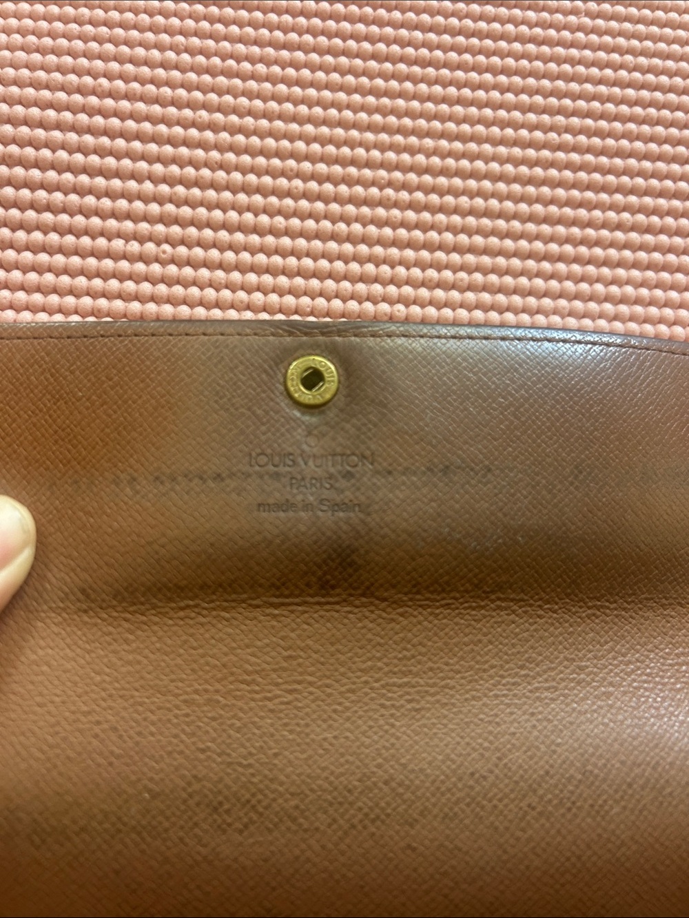 Louis Vuitton Monogram leather Wallet in Dark Brown with Gold Snap - Picture 2 of 10